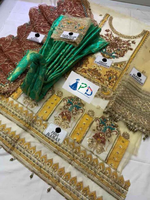 Pakistani Dresses Collection 2022 New
